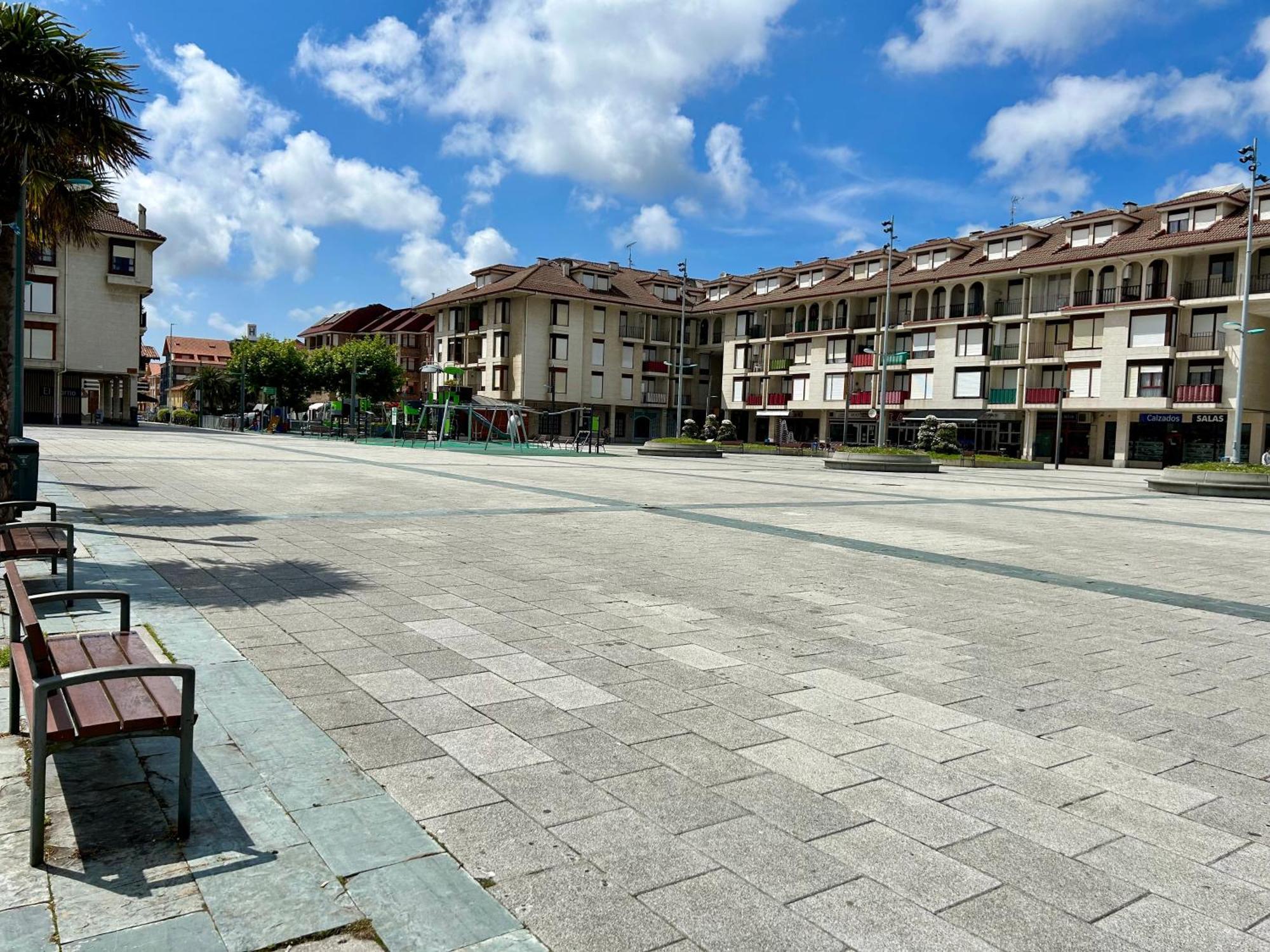 Apartamento Plaza De La Villa Playa Trengandin Ноха Екстериор снимка